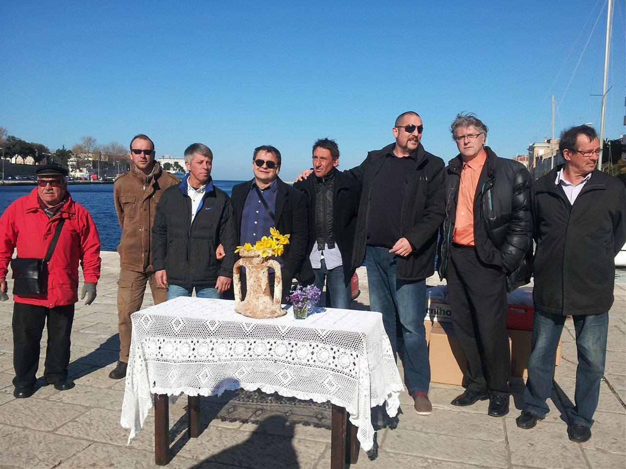 Dan žena, Bleke i konji