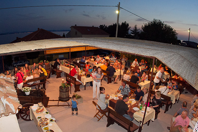 Kožino: Otvorenje konobe Stari Mrače, foto: Banić Leo