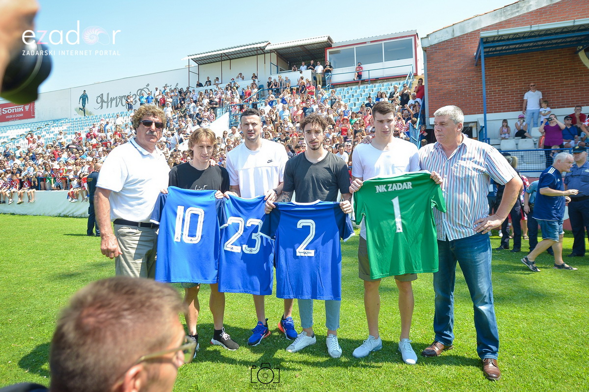 Zadarska vatrena četvorka na Stanovima se družila s mladim zadarskim nogometašima