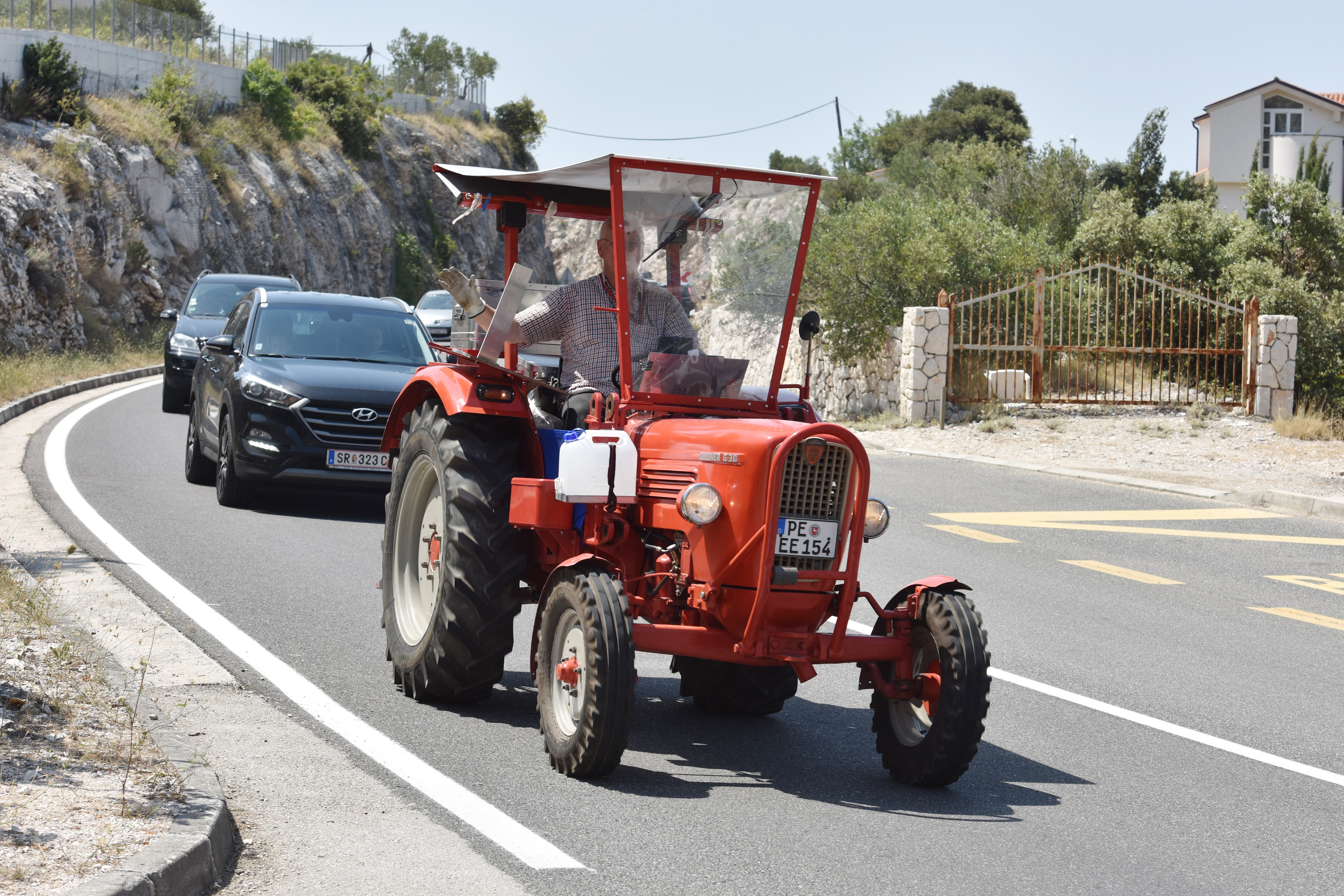 Na ljetovanje u Hrvatsku traktorom! Nijemac putovao 9 dana i prešao 1700 kilometara