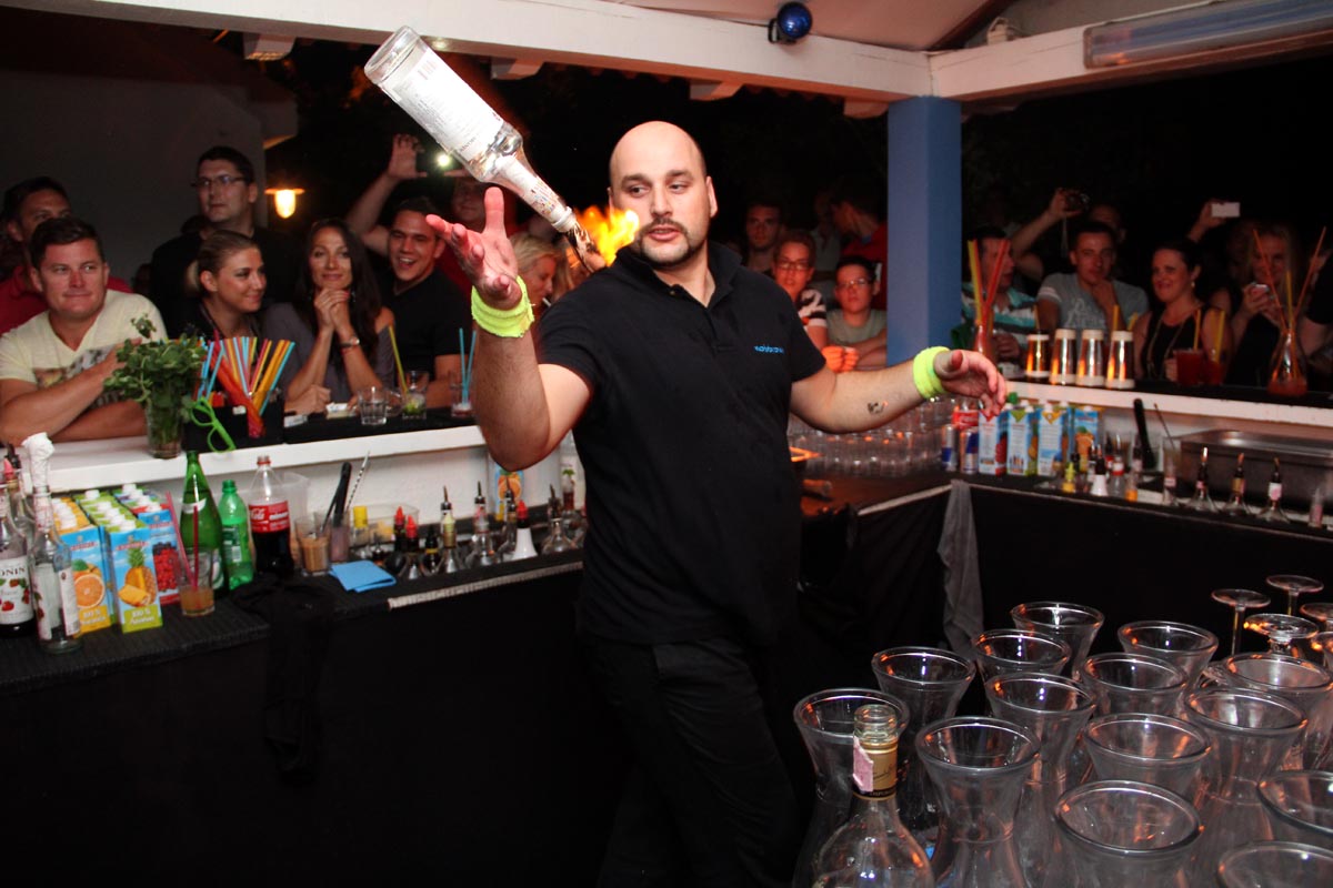 Noštromo bar Vir: Crazy flame night vol #3, foto: Iva Perinčić Noštromo bar Vir: Crazy flame night vol #3, foto: Iva Perinčić