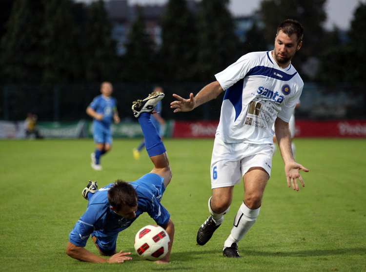 Varazdin, 070811.
Stadion Andjelko Herjavec.
Nogometna utakmica 3.kolo prve Hrvatske nogometne lige Varazdin – Zadar.
Na slici: s desna Marin Con.
Foto: Andrej Svoger / Cropix Varazdin, 070811.
Stadion Andjelko Herjavec.
Nogometna utakmica 3.kolo prve Hrvatske nogometne lige Varazdin – Zadar.
Na slici: s desna Marin Con.
Foto: Andrej Svoger / Cropix