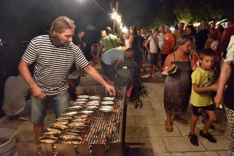 Zadar: Posljednja večer tradicionalne fešte Noć punog miseca, Photo: Dino Stanin/PIXSELL