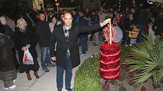 Paljenjem prve adventske svijeće i prigodnim zabavnim programom započela manifestacija Advent na otoku Viru