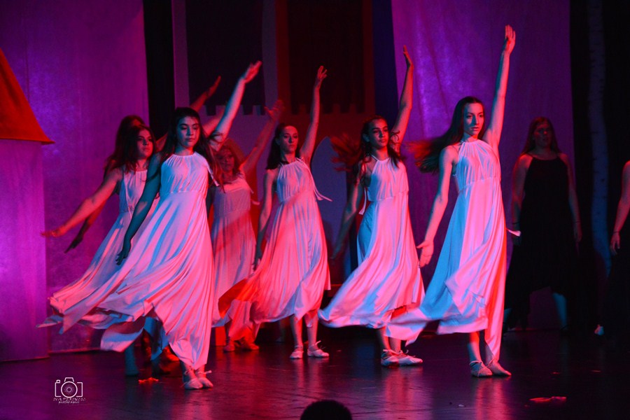 Plesna udruga Gesta: Bajka.hr