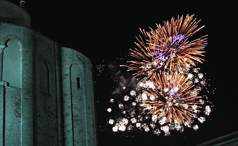 Novogodišnji vatromet u Zadru 2009. (foto: Marin Gospić)