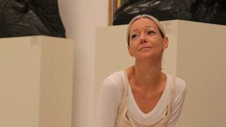 Glazbeno-plesni performans “Ona koja nosi”, foto: Iva Perinčić Glazbeno-plesni performans “Ona koja nosi”, foto: Iva Perinčić