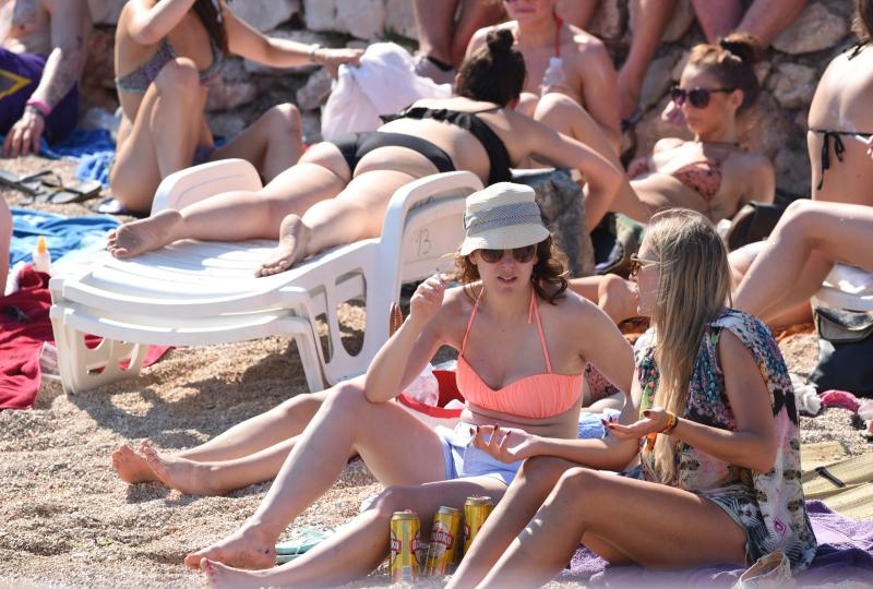 Tisno: Posjetitelji uživali drugog dana Garden festivala, Photo: Hrvoje Jelavic/PIXSELL