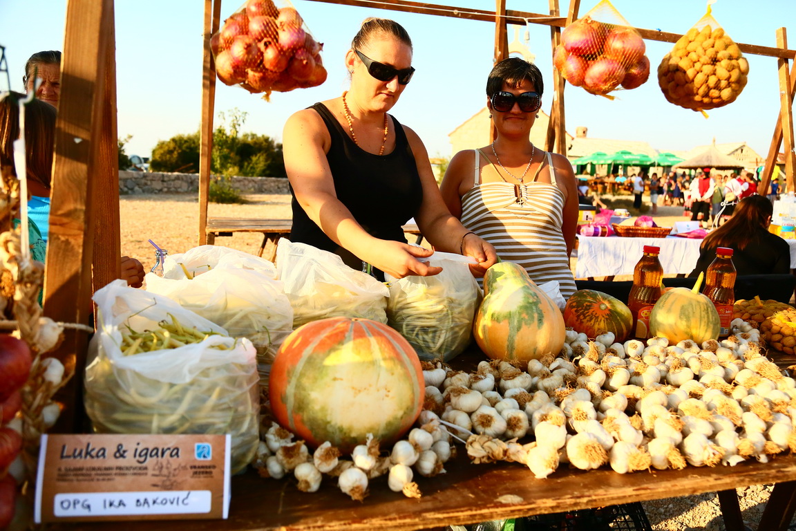 Sajam “Luka i igara” na vidikovcu Kamenjak Sajam “Luka i igara” na vidikovcu Kamenjak