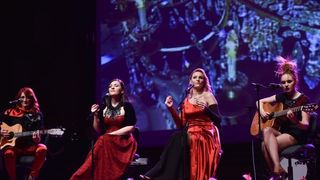 KD Lisinski: Prijatelji i Kemo – Hiljade pahulja bijelih KD Lisinski: Prijatelji i Kemo – Hiljade pahulja bijelih