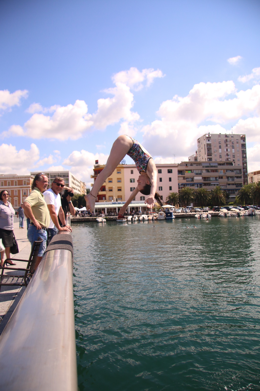 Ekološka akcija “Daj ruku za Jazine” Ekološka akcija “Daj ruku za Jazine”