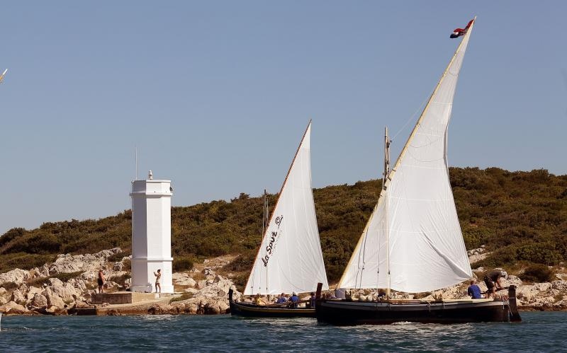 Betina: Regata na latinsko idro “Za dušu i tilo”. Photo: Duško Jaramaz/PIXSELL