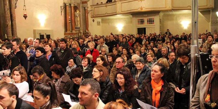 Klapski božićni koncert u crkvi sv. Frane ; foto Iva Perinčić Klapski božićni koncert u crkvi sv. Frane ; foto Iva Perinčić