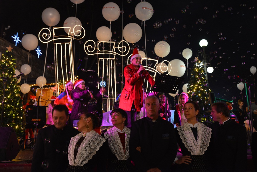 Započeo Advent u Zadru ; foto Iva Perinčić