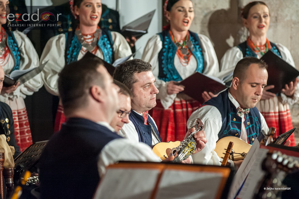Adventski koncert ansambla Lado u prepunoj u crkvi sv. Nikole Adventski koncert ansambla Lado u prepunoj u crkvi sv. Nikole