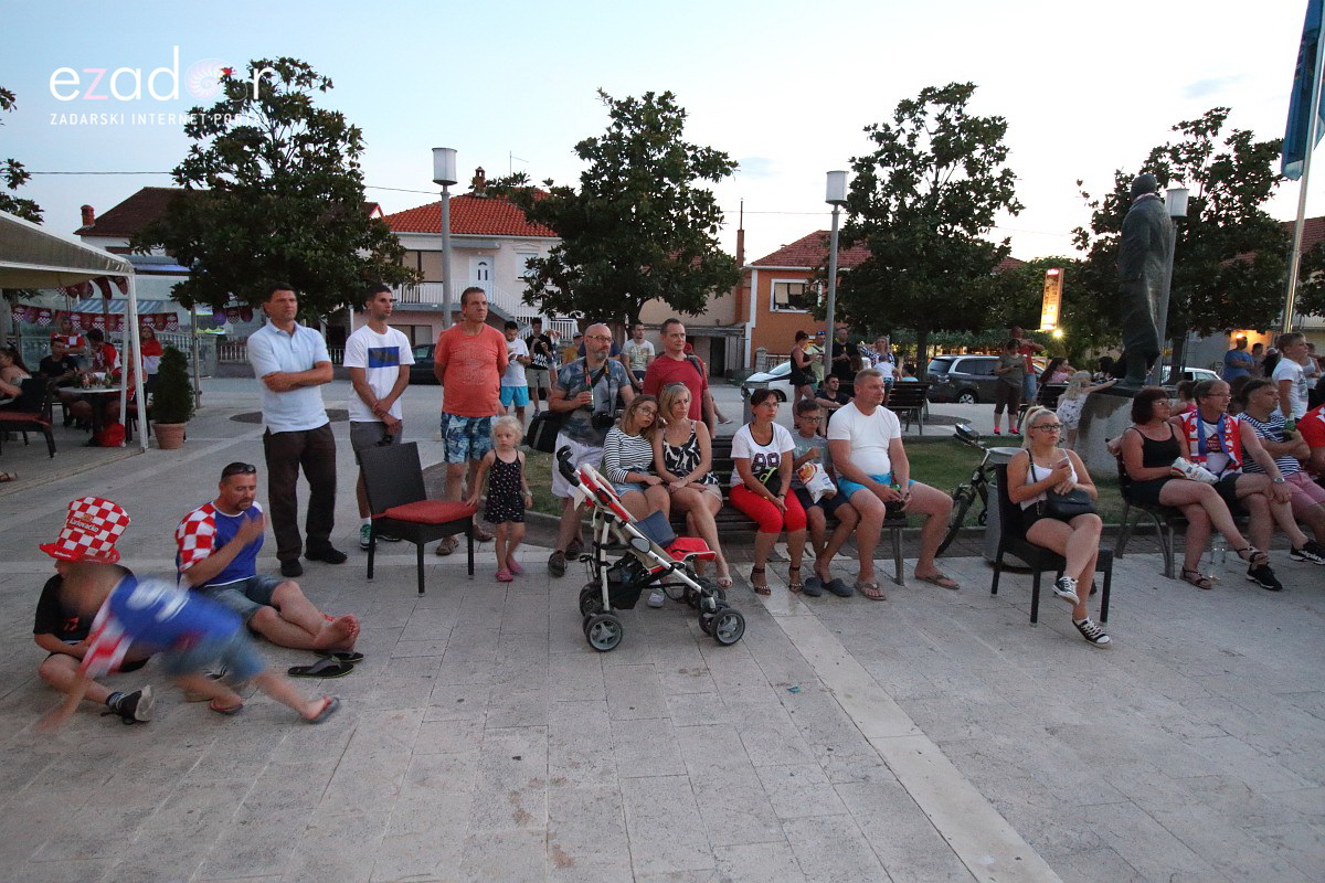 Bibinje: Navijanje za Vatrene i fešta nakon pobjede nad Rusijom