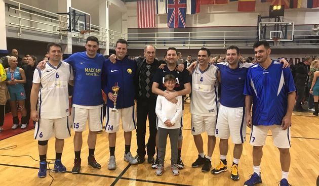 Veterani KK Pet bunara i Dražen Dalipagić