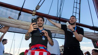 Veličanstven doček četvorice zadarskih Vatrenih od Gradskog mosta do Foruma