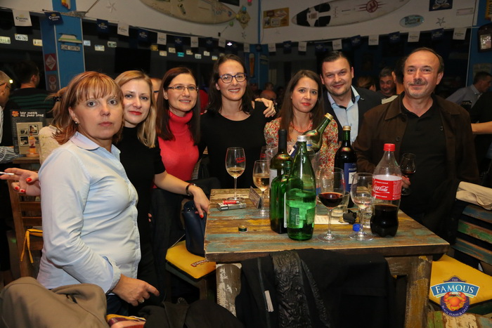 Friday Night Live: Cotton Club @ Famous Beach Bar & Grill 21. listopada 2016. Friday Night Live: Cotton Club @ Famous Beach Bar & Grill 21. listopada 2016.