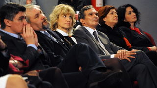 Zadar, 050413.
Veceras je u HNK Zadar odrzano predstavljanje liste koalicije SDP-HNS-HSU za Europski parlament. Na predstavljanju su govorili predsjednik SDP-a Zoran Milanovic, predsjednica HNS-a Vesna Pusic, predsjednik HSU-a Silvano Hrelja, te prvi na l Zadar, 050413.
Veceras je u HNK Zadar odrzano predstavljanje liste koalicije SDP-HNS-HSU za Europski parlament. Na predstavljanju su govorili predsjednik SDP-a Zoran Milanovic, predsjednica HNS-a Vesna Pusic, predsjednik HSU-a Silvano Hrelja, te prvi na l