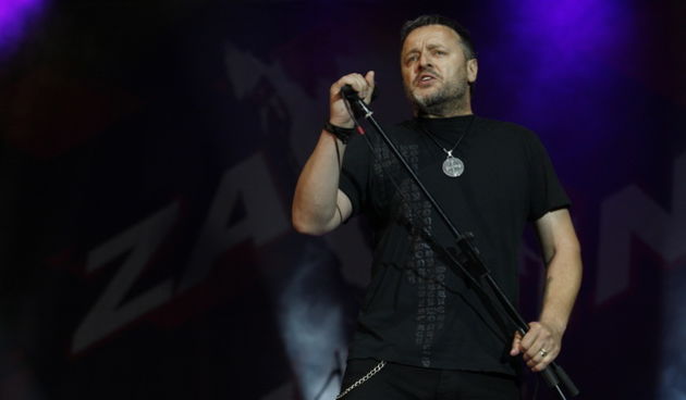 Split, 130610.
U Spaladium Areni odrzan je koncert na kojem je prikupljan novac koji ce biti iskoristen za pravnu pomoc hrvatskim generalima koji odgovaraju u Haagu i pred hrvatskim pravosudjem. Nastupali su Thompson, Oliver Dragojevic, KUD Cambi, Dalmati