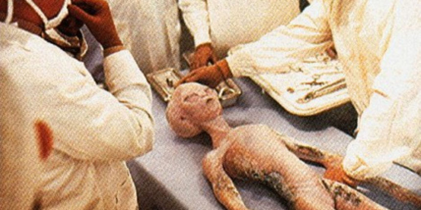 Izvanzemaljci ( foto: jutarnji.hr) Izvanzemaljci ( foto: jutarnji.hr)