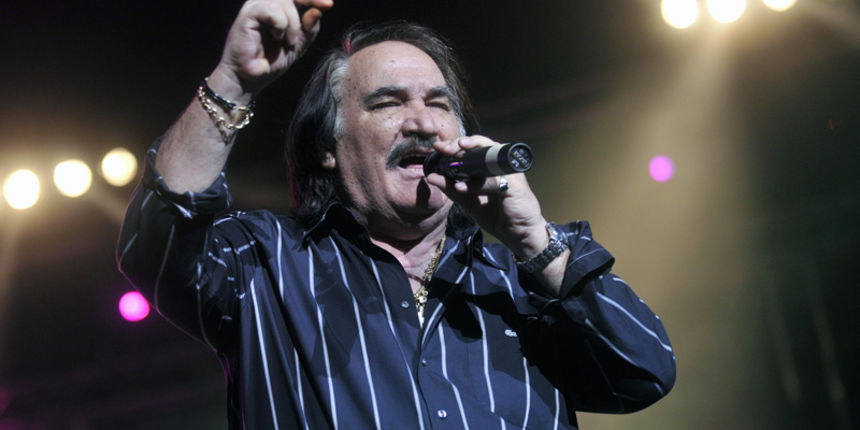 Zagreb, 190409.

Koncert Mise Kovaca u Areni Zagreb.

Na fotografiji: Miso Kovac.

Foto: Boris Kovacev / CROPIX