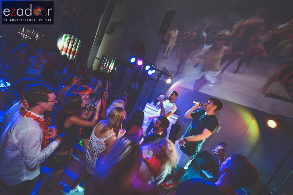 Connect @ Teatro bar & Zlatni kutić Connect @ Teatro bar & Zlatni kutić