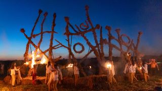 Kozjak: 17. Međunarodni Slama Land Art Festival – “Zlatno doba” Kozjak: 17. Međunarodni Slama Land Art Festival – “Zlatno doba”