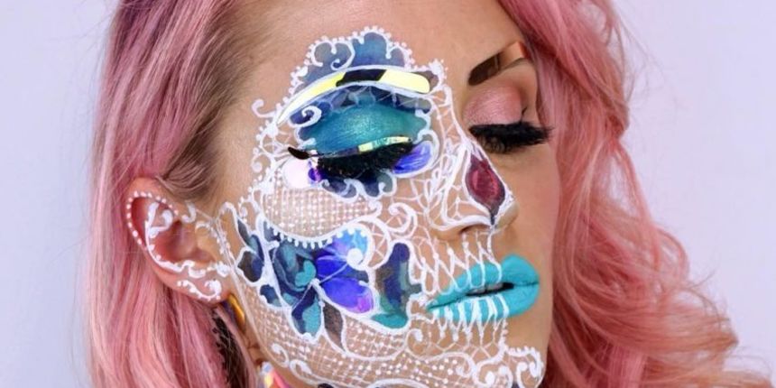 Umjetnica koja osvaja Instagram svojim šarenim kosturima Umjetnica koja osvaja Instagram svojim šarenim kosturima