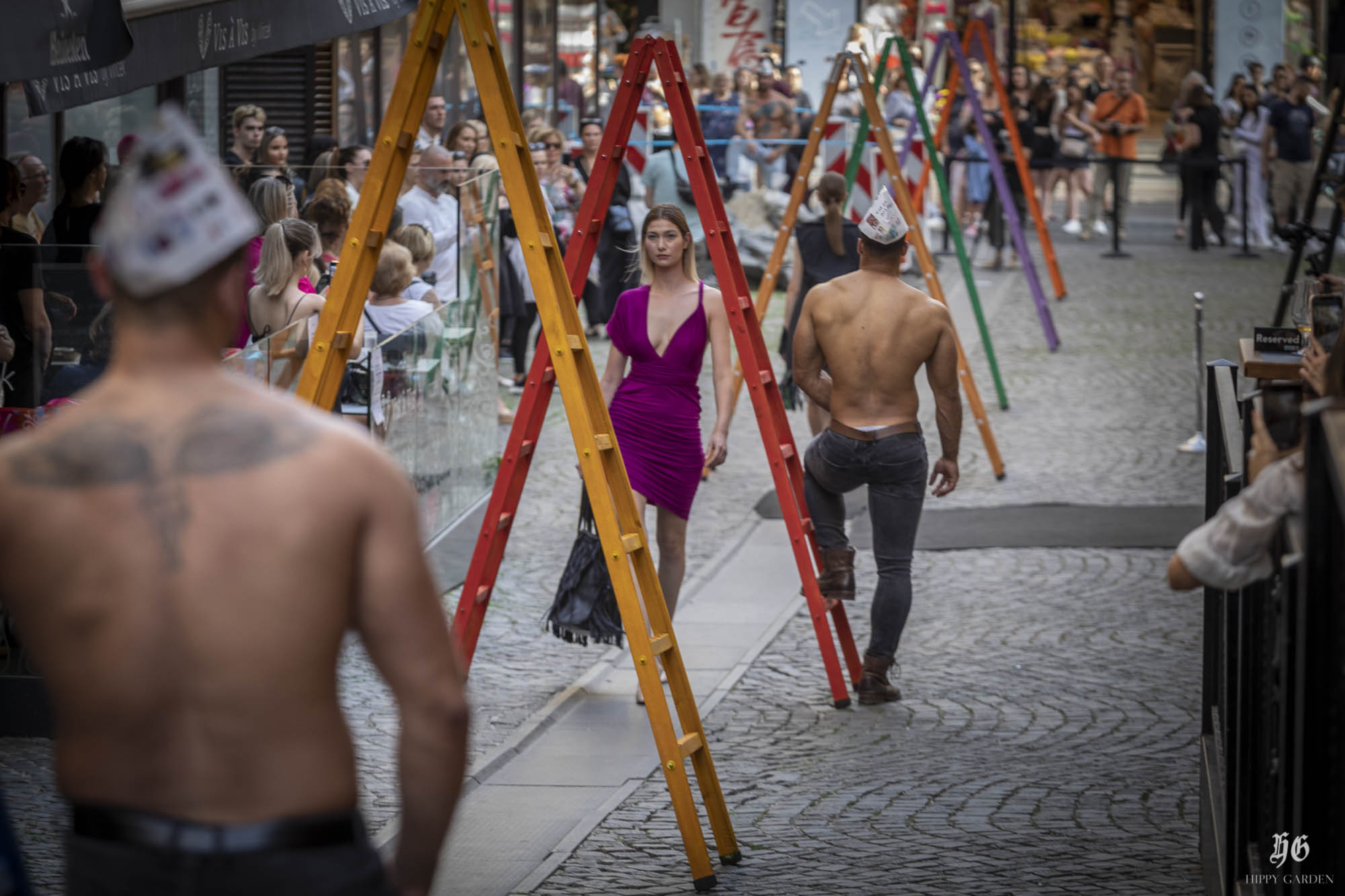 Ulična modna revija #INSPIREDBYART by Hippy Garden Ulična modna revija #INSPIREDBYART by Hippy Garden