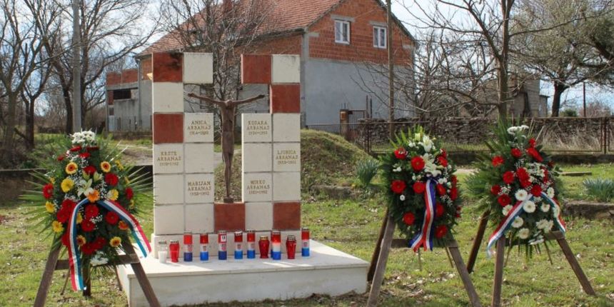 Spomen obilježje – Smilčić