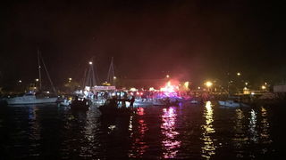 Doček zlatnih zadarskih olimpijaca Šime Fantele i Igora Marenića: Bakljada na brodovima od Vitrenjaka do Morskih orgulja. Foto: Tija Malik Doček zlatnih zadarskih olimpijaca Šime Fantele i Igora Marenića: Bakljada na brodovima od Vitrenjaka do Morskih orgulja. Foto: Tija Malik