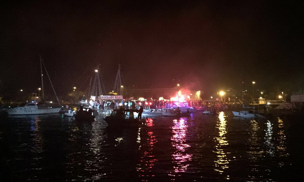 Doček zlatnih zadarskih olimpijaca Šime Fantele i Igora Marenića: Bakljada na brodovima od Vitrenjaka do Morskih orgulja. Foto: Tija Malik Doček zlatnih zadarskih olimpijaca Šime Fantele i Igora Marenića: Bakljada na brodovima od Vitrenjaka do Morskih orgulja. Foto: Tija Malik