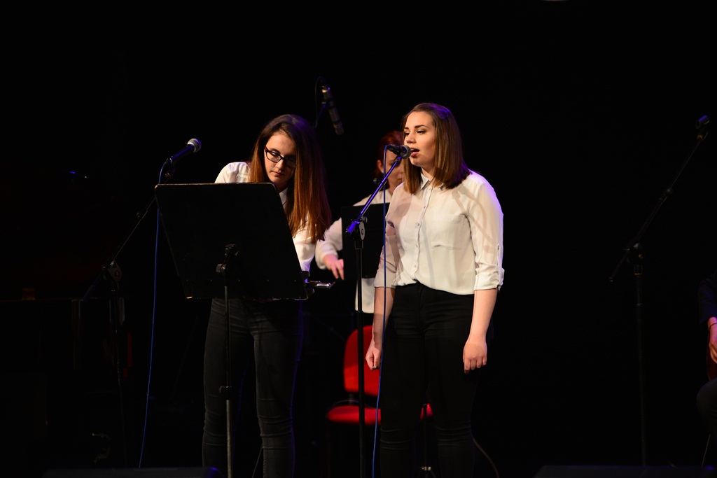 MIOC za Davida: Humanitarni koncert gimnazije Franje Petrića u HNK Zadar