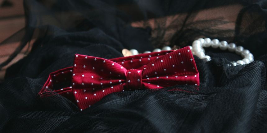 Mašna, nakit, elegancija Mašna, nakit, elegancija