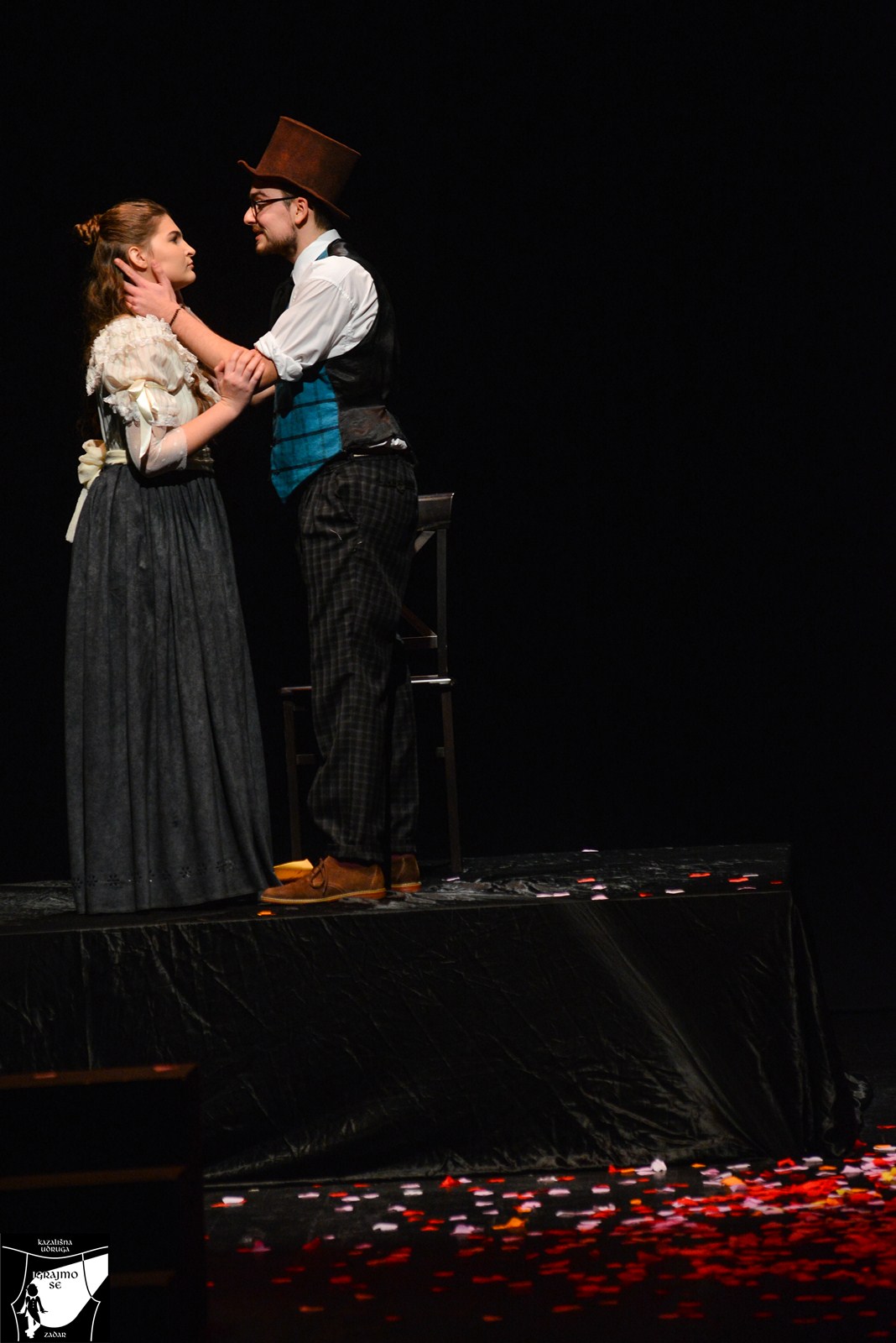 Kazališna udruga “Igrajmo se”: Predstava “Godišnja doba”