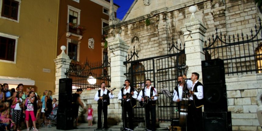 Pet tambura (Foto: tzzadar.hr)