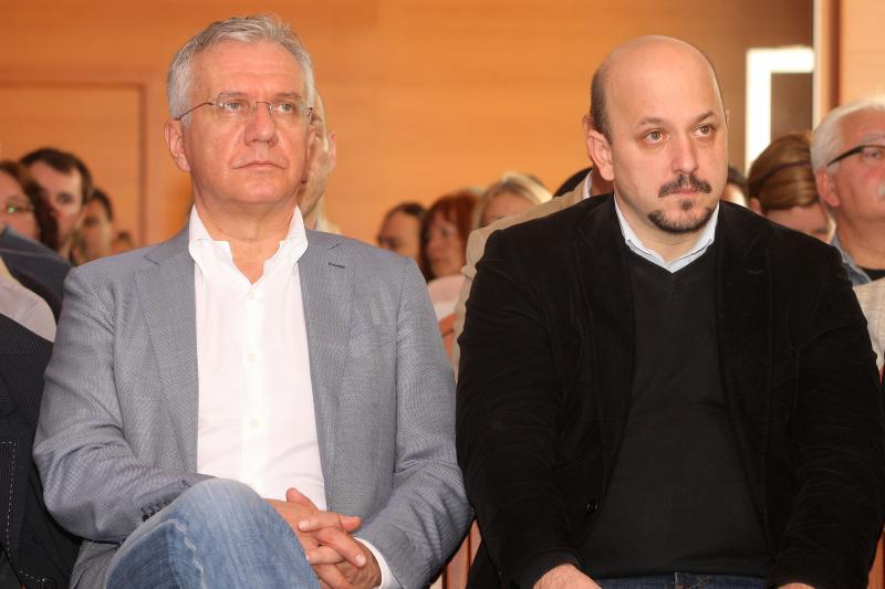 U hotelu Kolovare održana je izborna konvencija Županijske organizacije SDP-a. Na njoj su prisustvovali i ministar zdravstva Rajko Ostojić, ministar poduzetništva i obrta Gordan Maras te predsjednik zagrebačkog SDP-a Davor Bernardić. Photo: Dino Stanin/P U hotelu Kolovare održana je izborna konvencija Županijske organizacije SDP-a. Na njoj su prisustvovali i ministar zdravstva Rajko Ostojić, ministar poduzetništva i obrta Gordan Maras te predsjednik zagrebačkog SDP-a Davor Bernardić. Photo: Dino Stanin/P