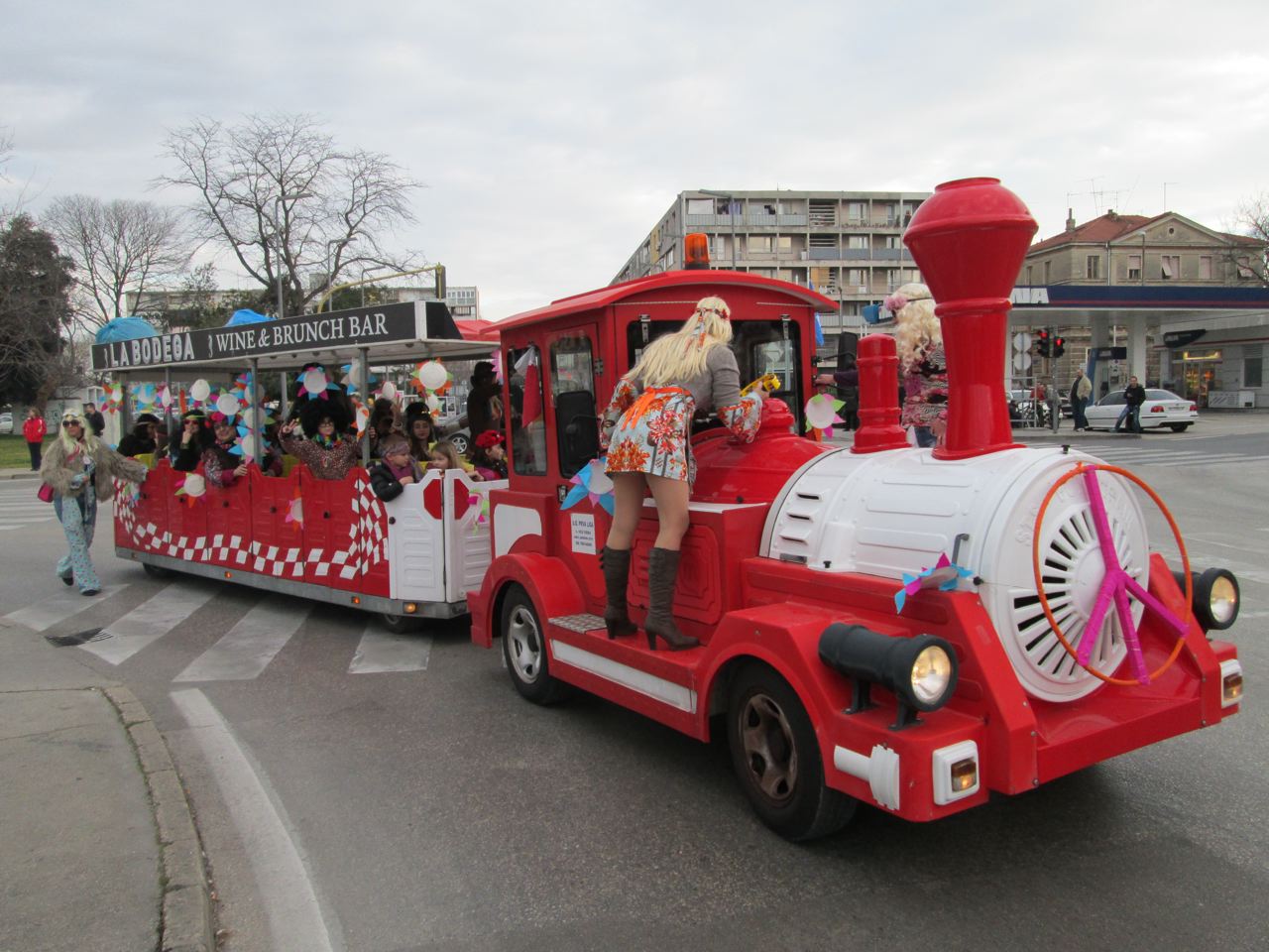 Zadarski karneval: Stanarske maškare – djeca cvijeća, Foto: DEsa Blaslov