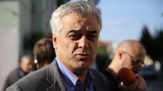 Danas je nakon ispitivanja u Zagrebu u stan u zadarskim Arbanasima od strane policije doveden bivši državni tajnik Zdravko Livaković kako bi se uz njegovu prisutnost i prisutnost njegova odvjetnika obavila pretraga stana. Pretpostavlja se da se istražuje