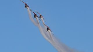 Zemunik: 20. obljetnica akrobatske grupe “Krila Oluje” Zemunik: 20. obljetnica akrobatske grupe “Krila Oluje”