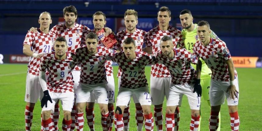 Image 379867 (auto) Image 379867 (auto)