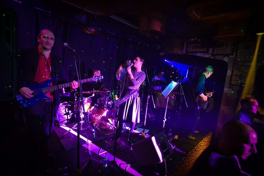 Elena Stela & Songbusters  rasplesali Zadrane ; foto Iva Perinčić