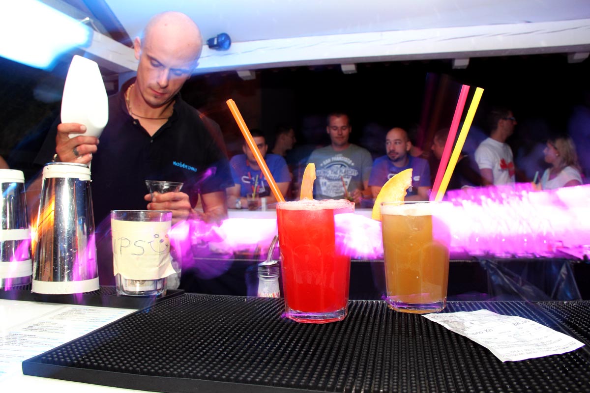 Noštromo bar Vir: Crazy flame night vol #3, foto: Iva Perinčić Noštromo bar Vir: Crazy flame night vol #3, foto: Iva Perinčić