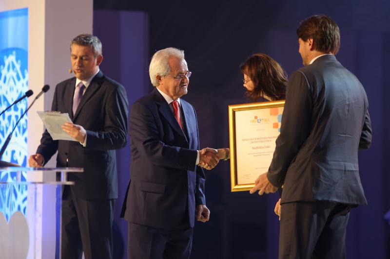 25.10.2013., Zadar – U Falkensteiner hotelu u Punta Skali dodjeljene su nagrade “Covjek – kljuc uspjeha u turizmu”. Svecanosti su prisustvovali premijer Zoran Milanovic te ministri Darko Lorencin i Gordan Maras te brojni drugi uvazeni gosti. Photo: Fili