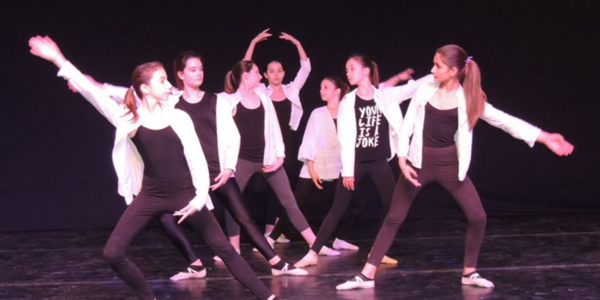 Plesni spektakl prvog dana 2. “Festivala plesa – Pag 2016”