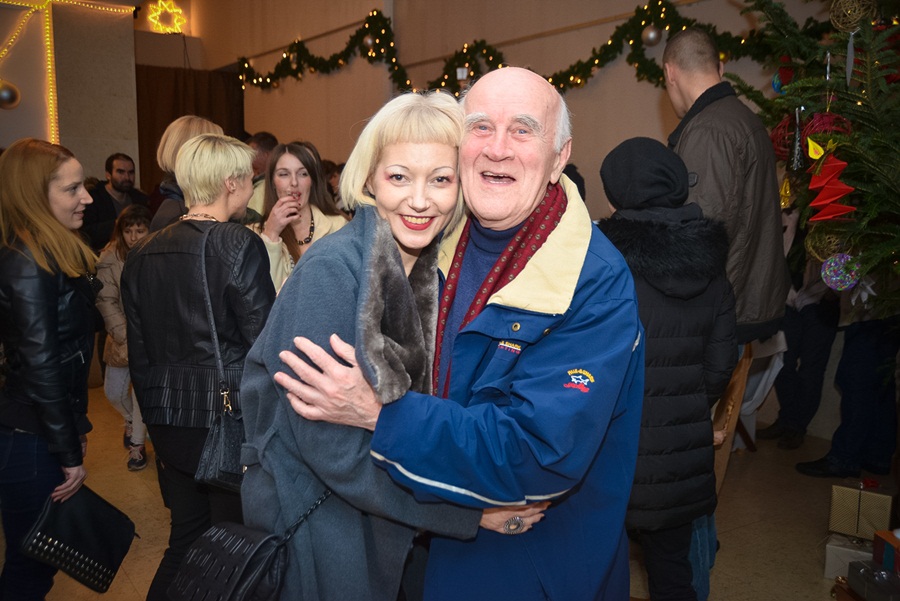 Premijera predstave “Božićno drvce”; foto Iva Perinčić