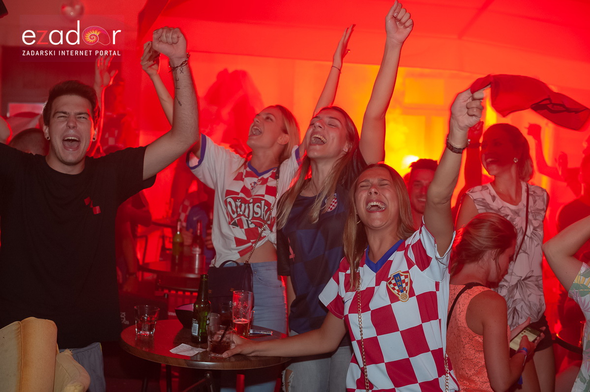 Zadar je gorio: Velika fešta nakon plasmana Vatrenih u finale Svjetskog prvenstva