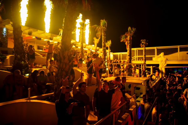 Trećeg dana Blacksheep Festivala u Aquarius klubu na Zrću nastupio je Moti. Foto: Goran Telak